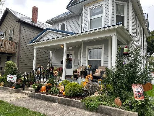 Emma Scott Garden Club Yards of the Month